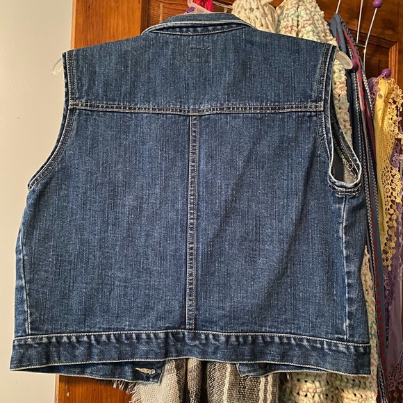 Calvin Klein Vintage Vest - Picture 2 of 2